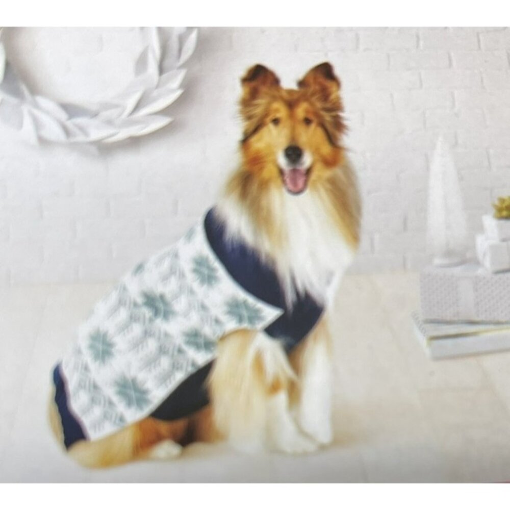 Pet Holiday Themed Sweater Blue White Snowflakes Large up to 80lbs PT016